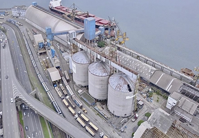 Demolição mecanizada